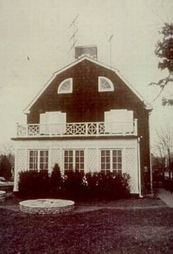 The REAL Amityville House
